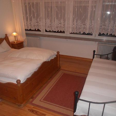 Hotel Adam Saarbrücken Quarto foto