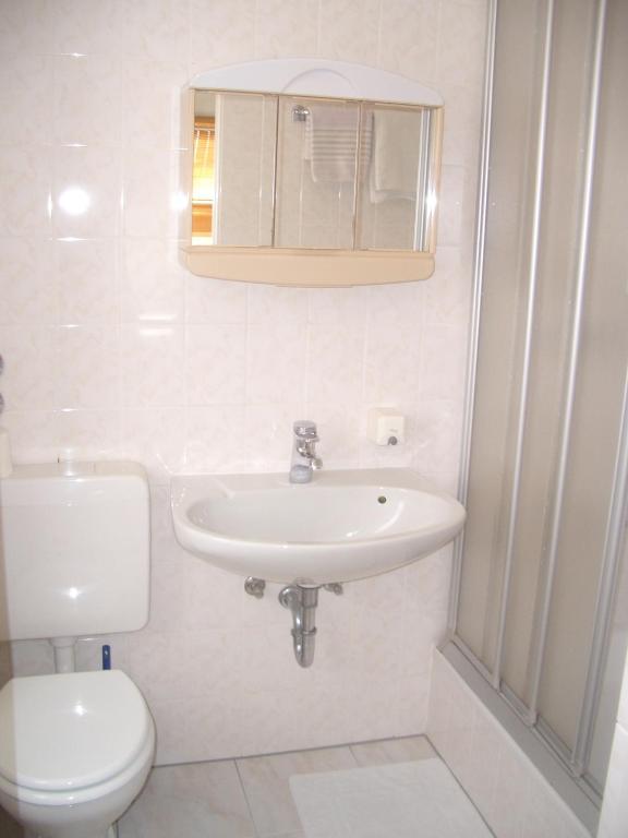 Hotel Adam Saarbrücken Quarto foto